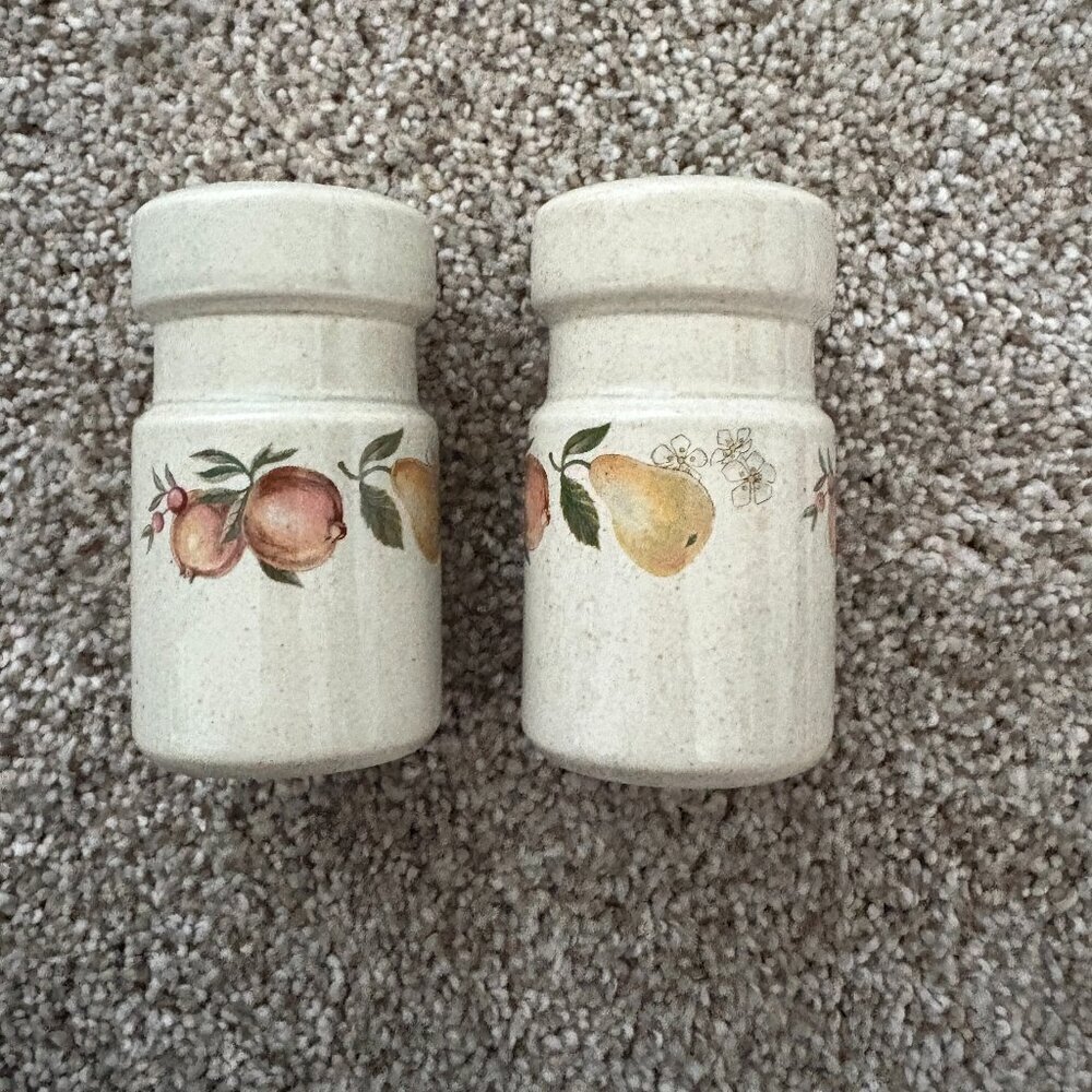 Vintage Wedgewood Countryware S&P Salt and Pepper Shakers Fruit Cottagecore